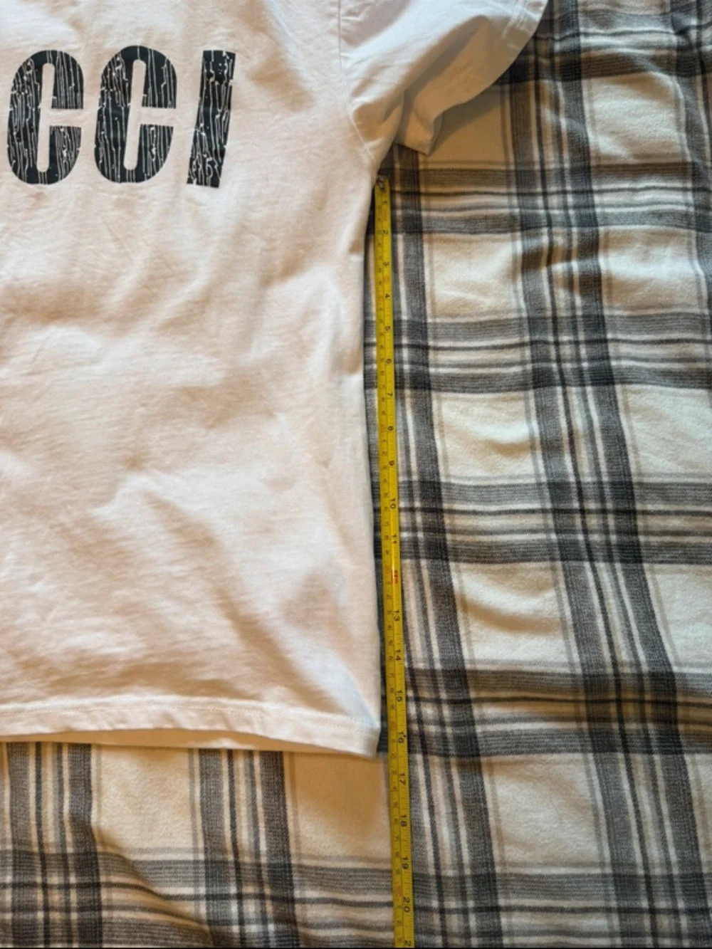Gucci White Man  Tee with Black Textured Logo